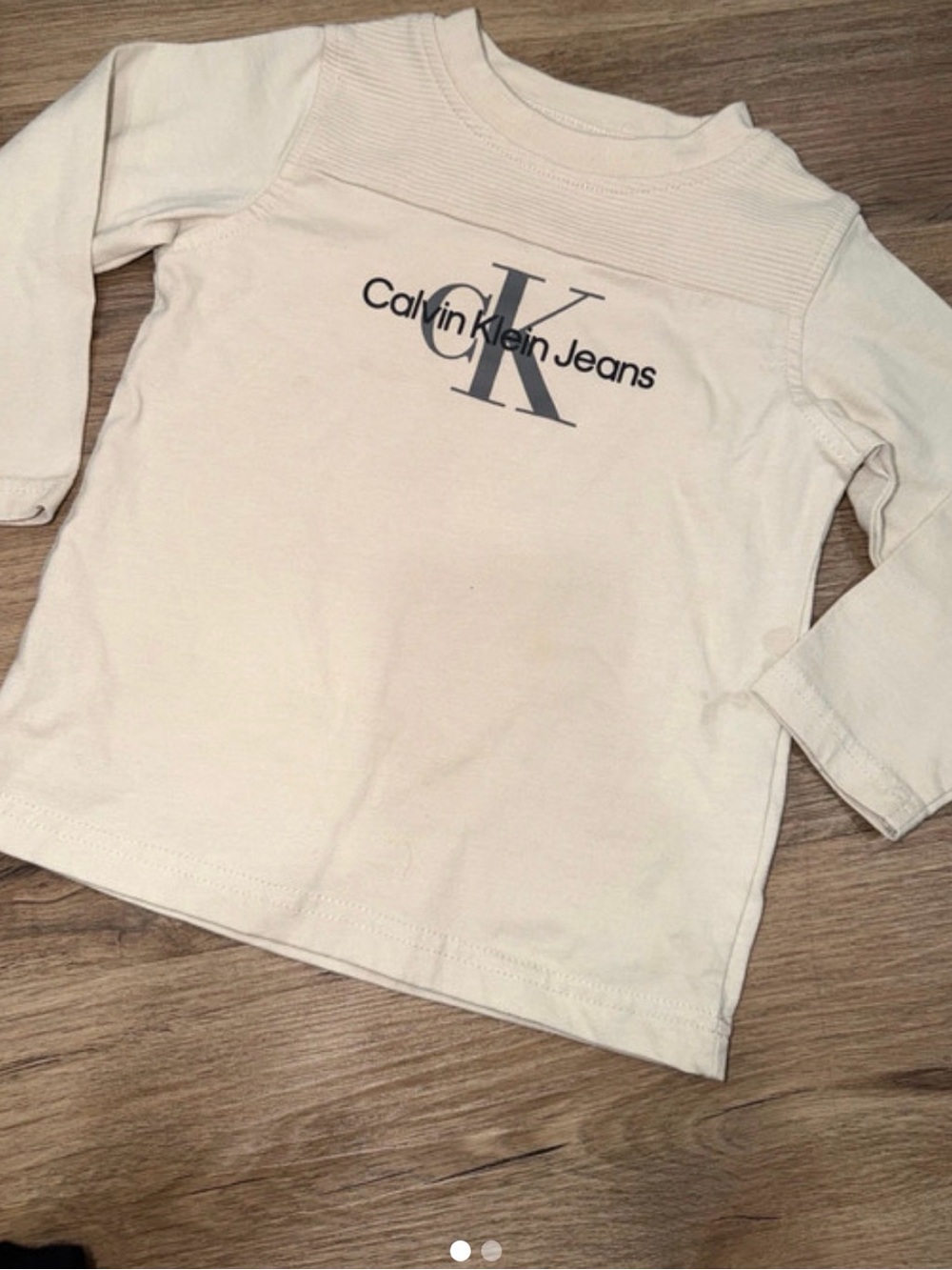 Calvin Klein Jeans Kids Cream Long Sleeve Logo Tee with Gray CK